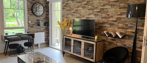 TV