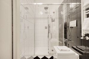 Douche, bidet