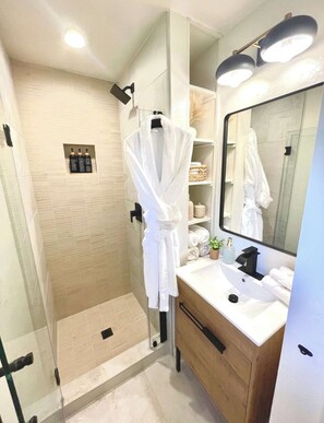 Shower, towels