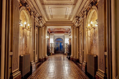 Chateau Antares - Huit Chambres , Couchages 16