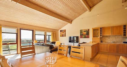 Host & Stay | Beech Lodge