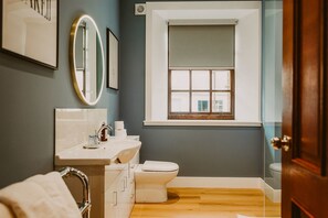 Bathroom - Skylark - Five Bedroom Castle, Sleeps 10 (Portpatrick)