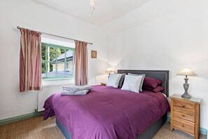 5 chambres, fer et planche à repasser, accès Internet, draps fournis
