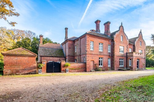 Filigree Manor - Zehn Schlafzimmer Villa, Schläft 29
