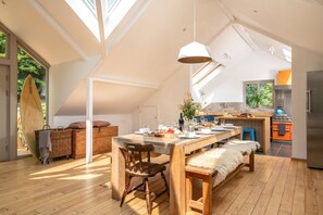Dining - The Sail Loft - Four Bedroom Villa, Sleeps 8 (Y Felinheli)