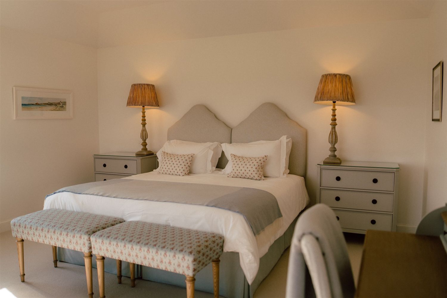 2 bedrooms, iron/ironing board, internet, bed sheets