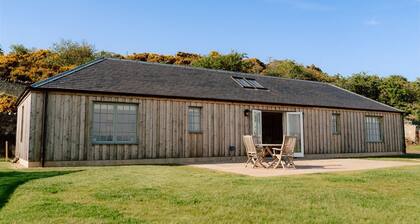 Hillside Cottage - Two Bedroom Villa, Sleeps 4