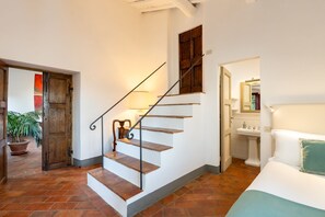 7 bedrooms, iron/ironing board, Internet, bed sheets - Castellare Corti - Seven Bedroom Villa, Sleeps 13 (Barberino Tavarnelle)