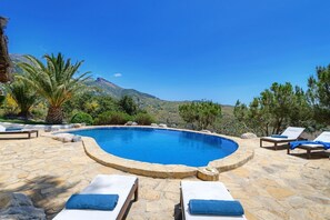 Pool - Cortijo Maria Camila (Alcaucín)