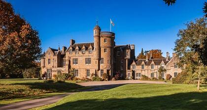 Fife Castle - Sixteen Bedroom Villa, Sleeps 30