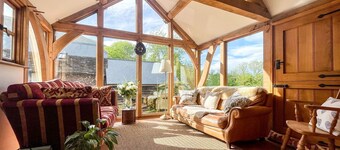 Hillside Farmhouse - Four Bedroom Villa, Sleeps 8