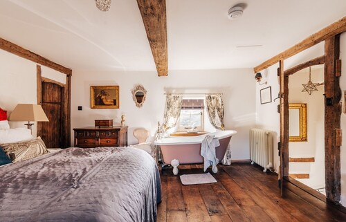 Little Manor - Cinq Chambres Villa, Couchages 10