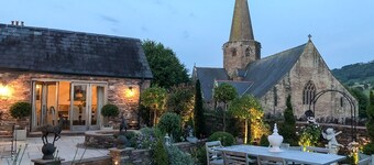 Little Manor - Five Bedroom Villa, Sleeps 10