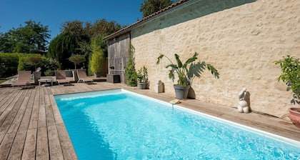 Chateau Art De Vivre