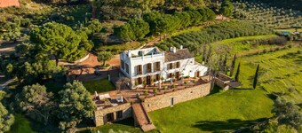 Cortijo La Almazara - Five Bedroom Villa, Sleeps 10