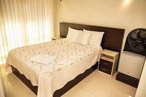 Room - H Montalvo (Moquegua)