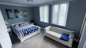 Room - Beach Lodge w/ Hot Tub & Sauna (Port Rowan)