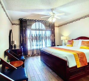 3 Schlafzimmer, Zimmersafe, Schreibtisch, Bügeleisen/Bügelbrett