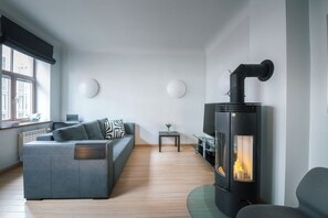 Living area - Stylish apartment with AC in the heart of Riga Centre (Riga)