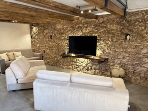 Living area - Stone House (Siracusa)