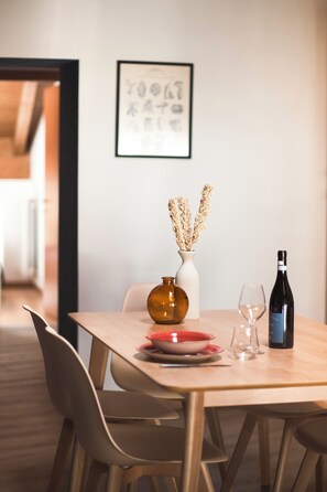 Dining - Penthouse With View • 6 min walk to Bernina Express (Tirano)