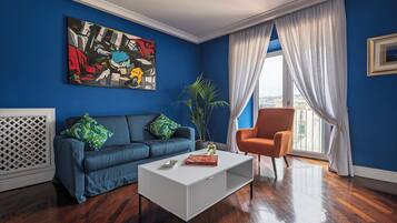 Ferienhaus, 2 Schlafzimmer, Balkon, Stadtblick | Wohnbereich