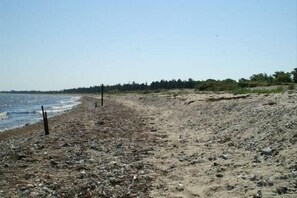 Beach - Ferienwohnung in Wenkendorf mit Garten (Wenkendorf)
