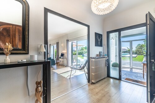 Villa Joana - piscine, grand jardin, 4 chambres