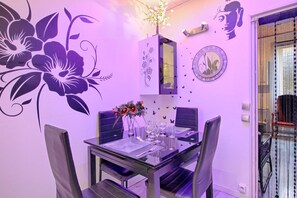 Dining - L'Espace Calme et Sérénité - Studio proche métro (Ivry-sur-Seine)