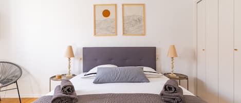2 habitaciones, tabla de planchar con plancha y wifi gratis