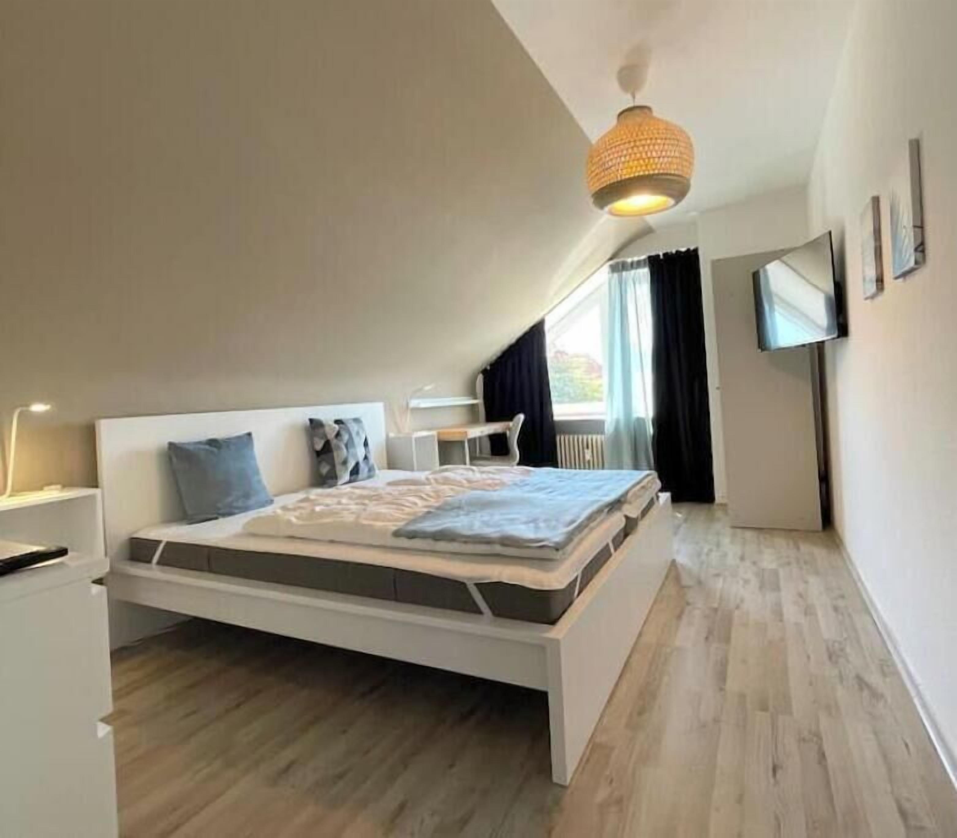 1 chambre, fer et planche à repasser, Wi-Fi, draps fournis