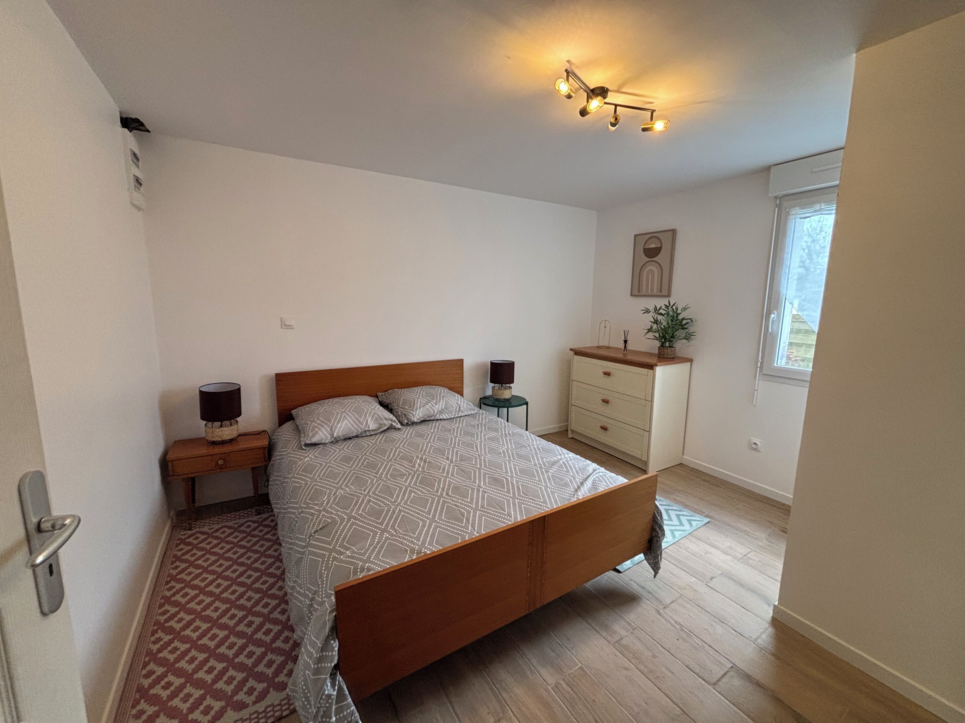 1 bedroom, iron/ironing board, bed sheets