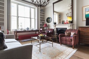 TV - Chic 1-bed in Notting Hill for 3 (London)