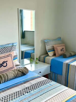 2 bedrooms, desk, iron/ironing board, free WiFi