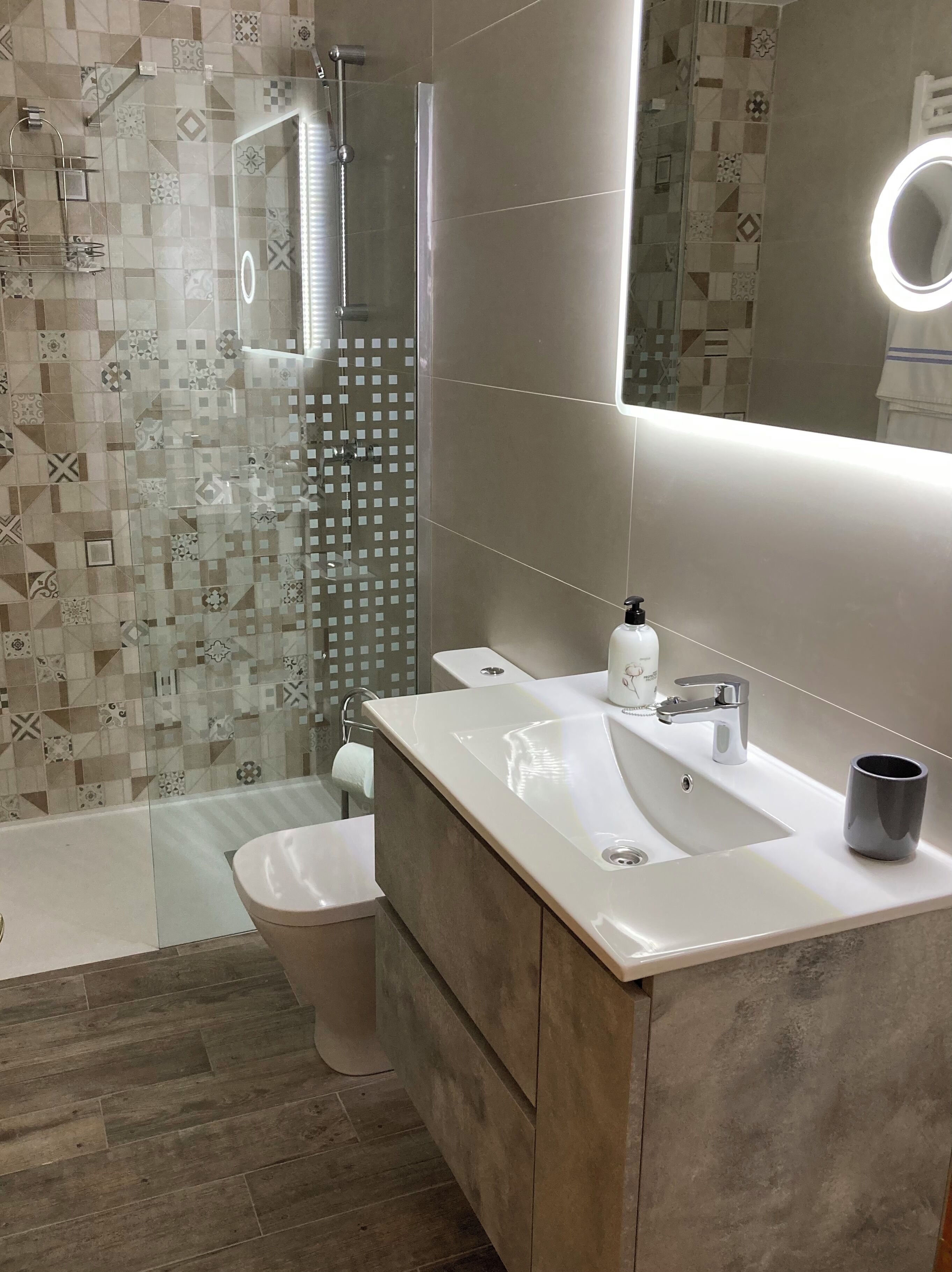 House, 3 Bedrooms, Smoking, Balcony | Bathroom