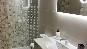 Casa, 3 habitaciones, fumadores, balcón | Baño