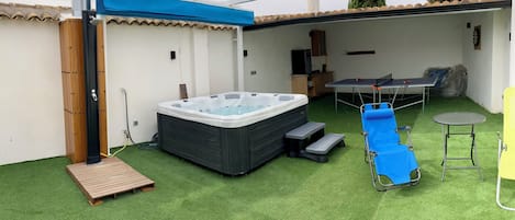 Maison, 3 chambres, fumeurs, balcon | Balcon