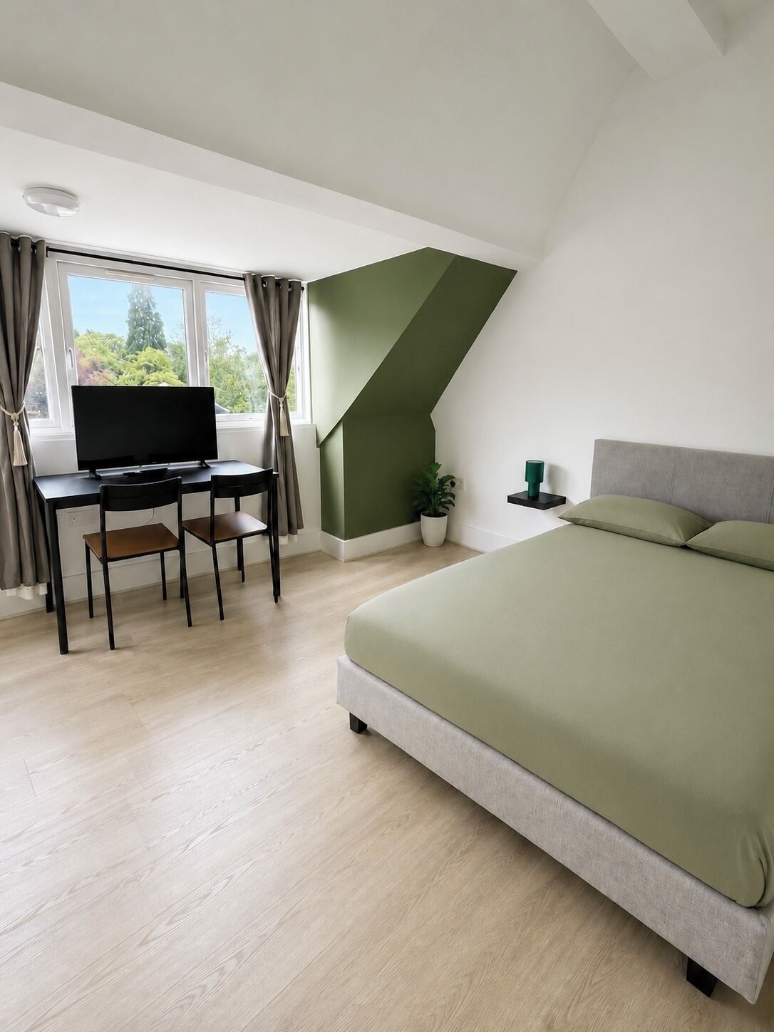 1 slaapkamer, een strijkplank/strijkijzer, reisbedje, wifi