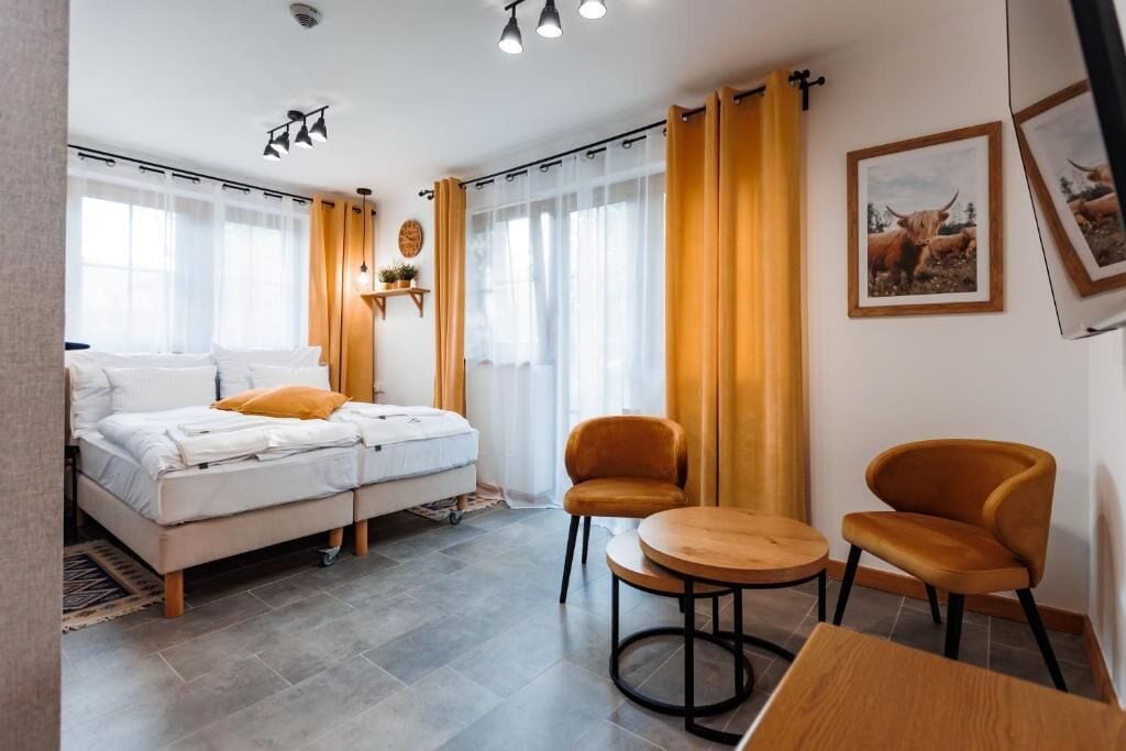 In-room safe, free WiFi