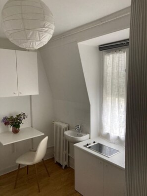 Bathroom - Parc Montsouris - In a pretty square - Studio (Paris)
