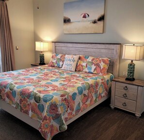 3 bedrooms, iron/ironing board, WiFi, bed sheets - Corner Condo - 3 bedroom/3 bath - Beautiful direct view of Gulf of America (Gulf Shores)