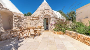 Classic-Zimmer, Gartenblick | Speisen im Freien