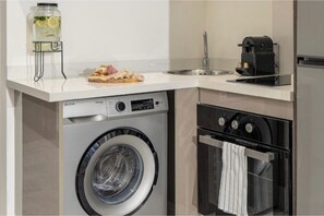 Fridge, microwave, oven, stovetop - The nest by goodmove (Casablanca)