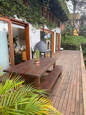 House, 3 Bedrooms, Balcony, Garden View | Outdoor dining - Stylish, Bioclimatic Family House (Envigado)