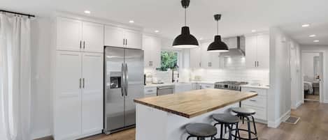 Fridge, microwave, oven, dishwasher