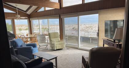 Spacious 5-bedroom house in amazing Harvey Cedars with AC