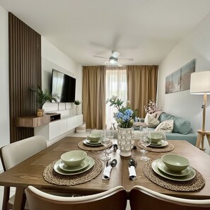 Dining - Bright and Breezy Punta Cana Escape - Modern (Punta Cana)