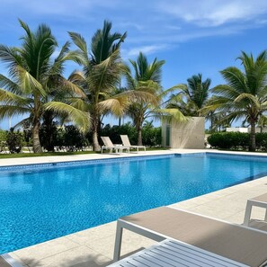 Pool - Bright and Breezy Punta Cana Escape - Modern (Punta Cana)