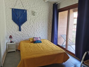 Room - Mobile Home 'Village Camping De L'ostriconi 21' with Sea View, Shared Pool and Wi-Fi (Palasca)