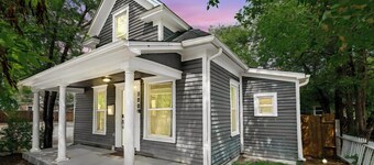 3BR near Downtown COS with fenced Backyard Seating
